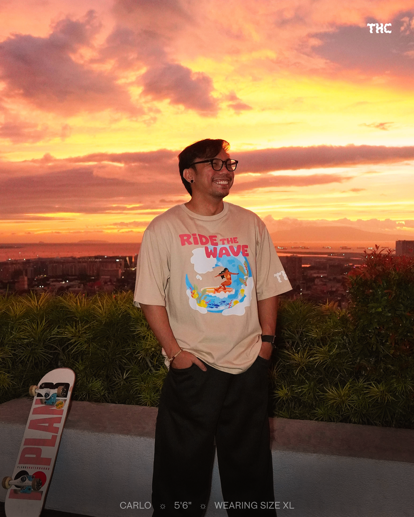 RIDE THE WAVE T-SHIRT IN BEIGE